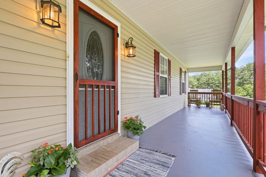160 Pine Ridge Drive, Dayton