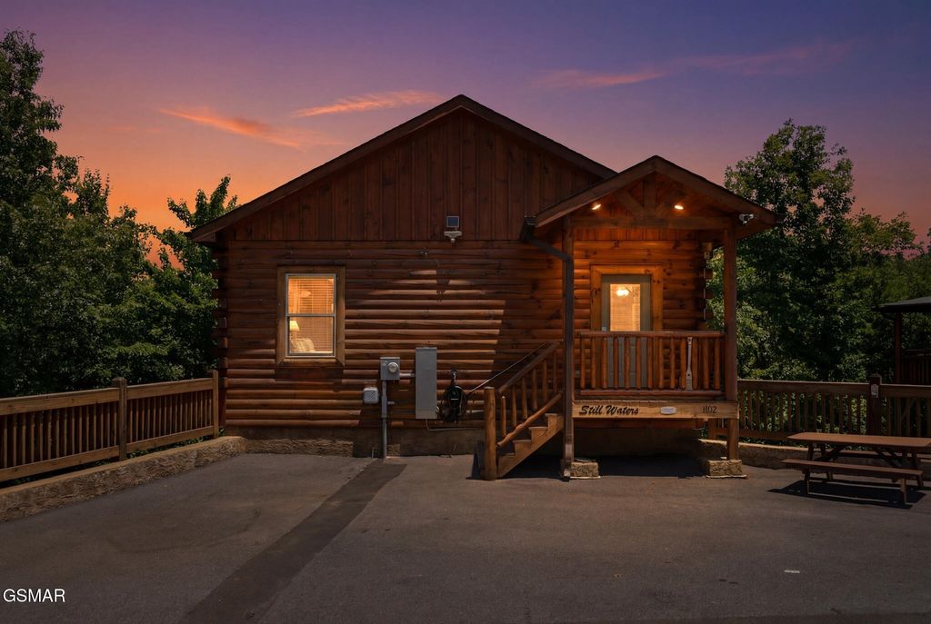 1012 Owls Nest Way, Sevierville