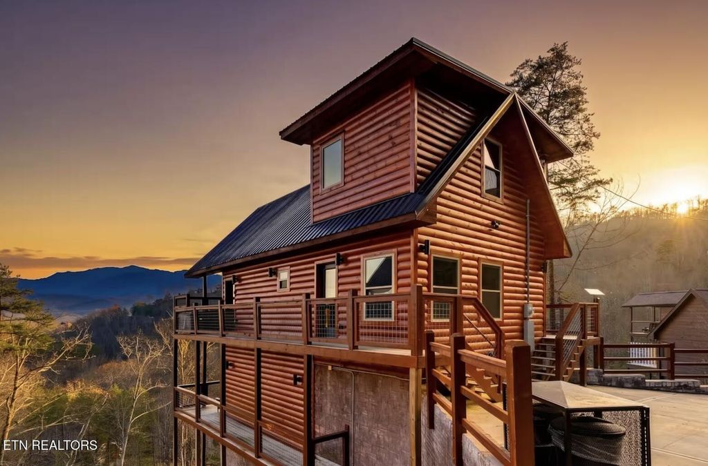 2138 Rising Fawn Way, Sevierville