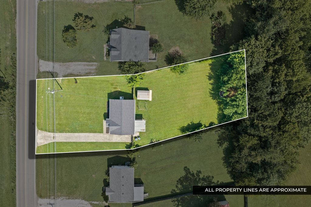 250 Hugh Hunter Rd, Oak Grove