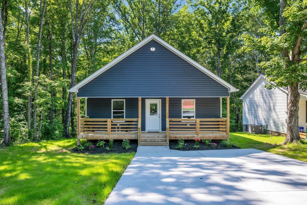 2411 Bell St, Ashland City