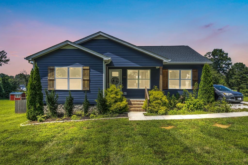 142 Pine Ave, Morrison
