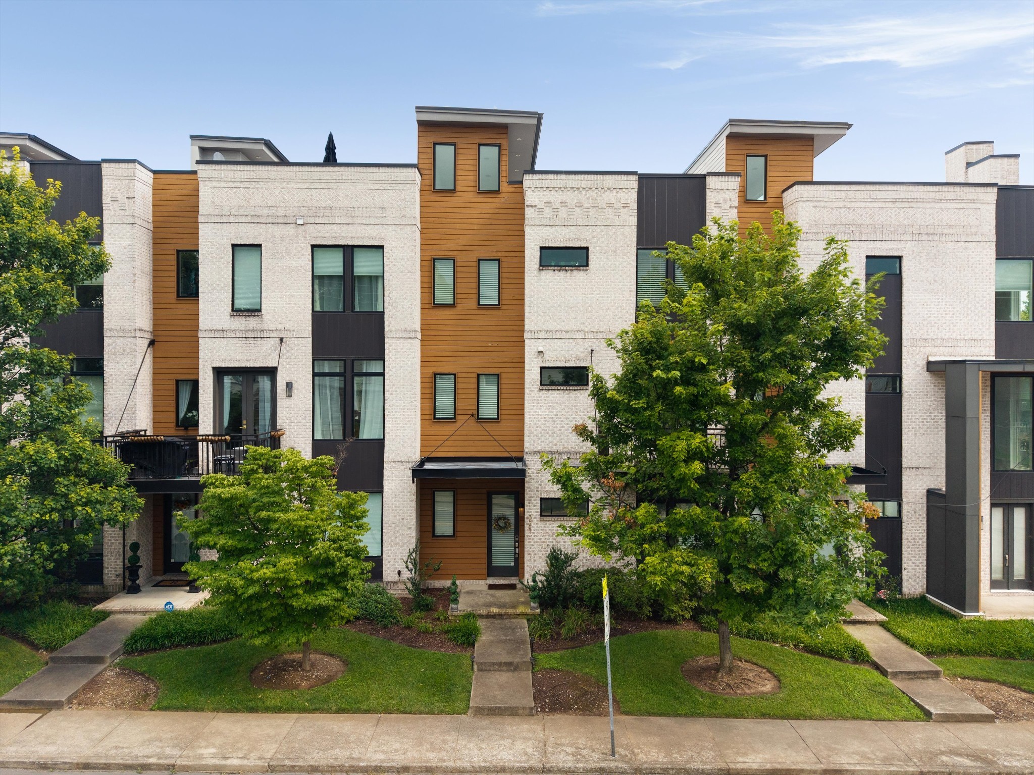 Photo for MLS 3302544 in 321 Garfield St Nashville, TN - 37208