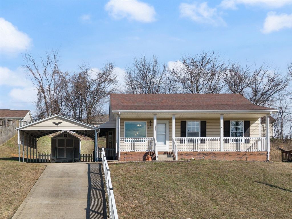 1007 Granny White Rd, Clarksville