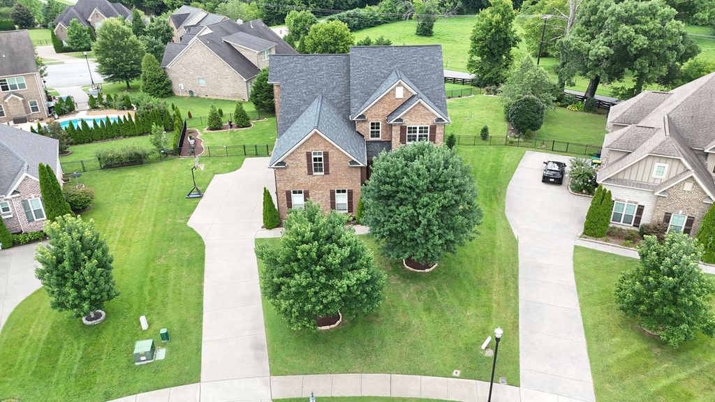 3196 Appian Way, Spring Hill