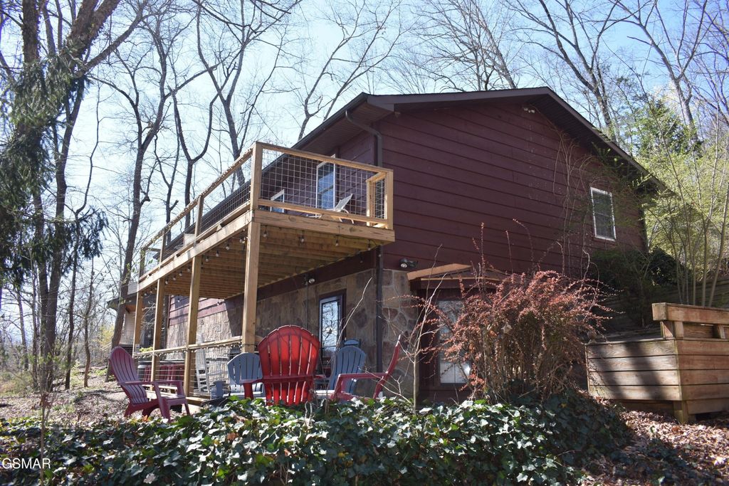 298 Lane Hollow Road, Sevierville