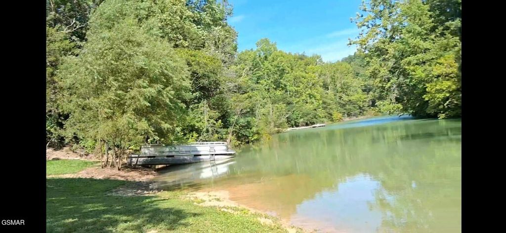 798 Fairgarden Circle, Sevierville