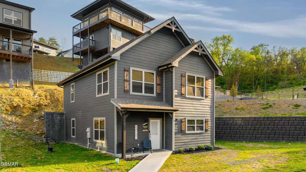 1654 Veterans Boulevard 7, Sevierville