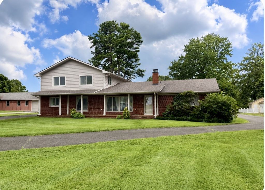 335 Robins St, Lawrenceburg