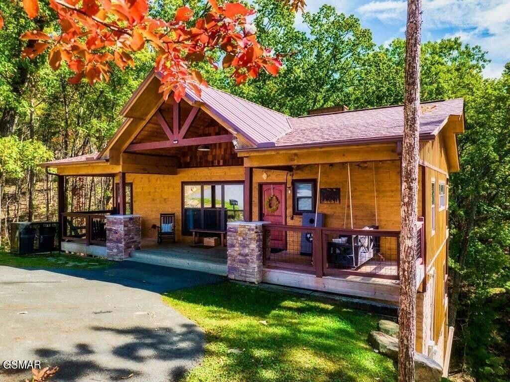 2529 Mountain Holly Way, Sevierville