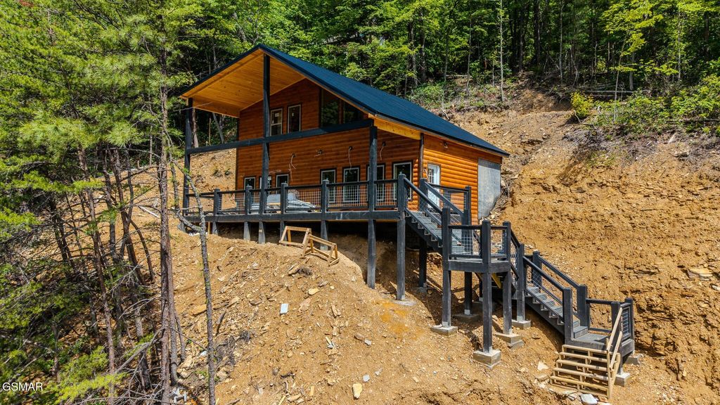 2743 Overholt Trail, Sevierville