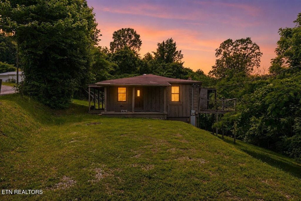 104 Jackson Rd, Andersonville