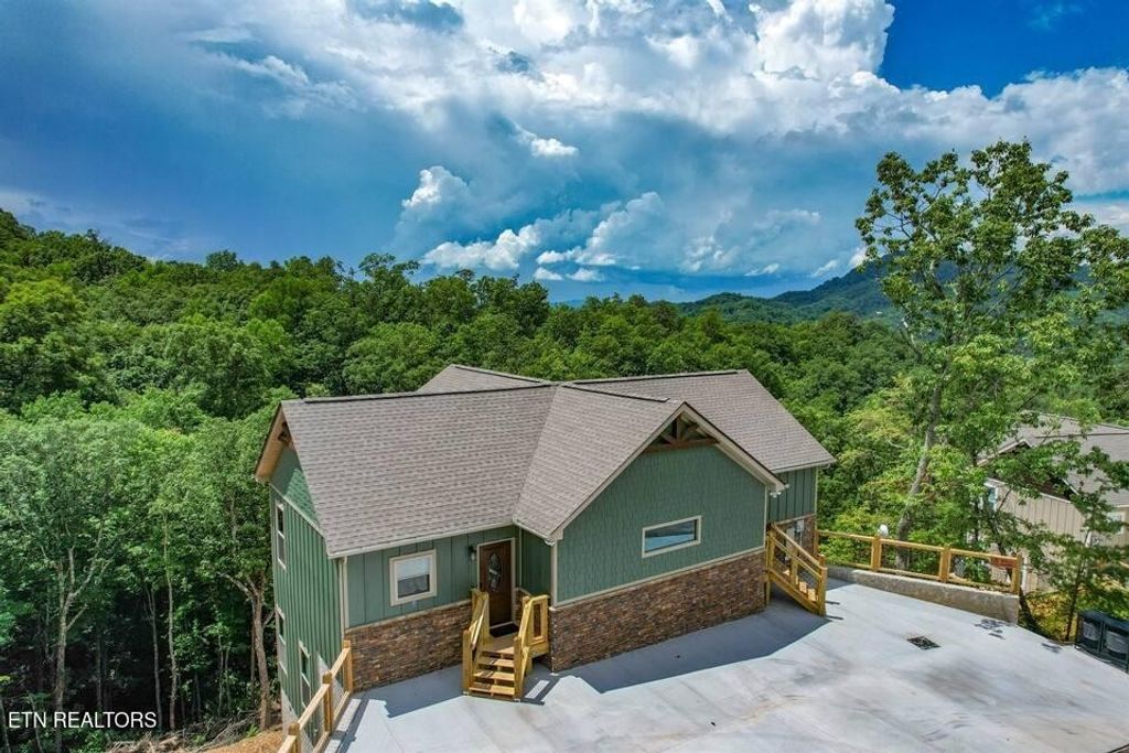 3321 Grouse Ridge Lane, Sevierville