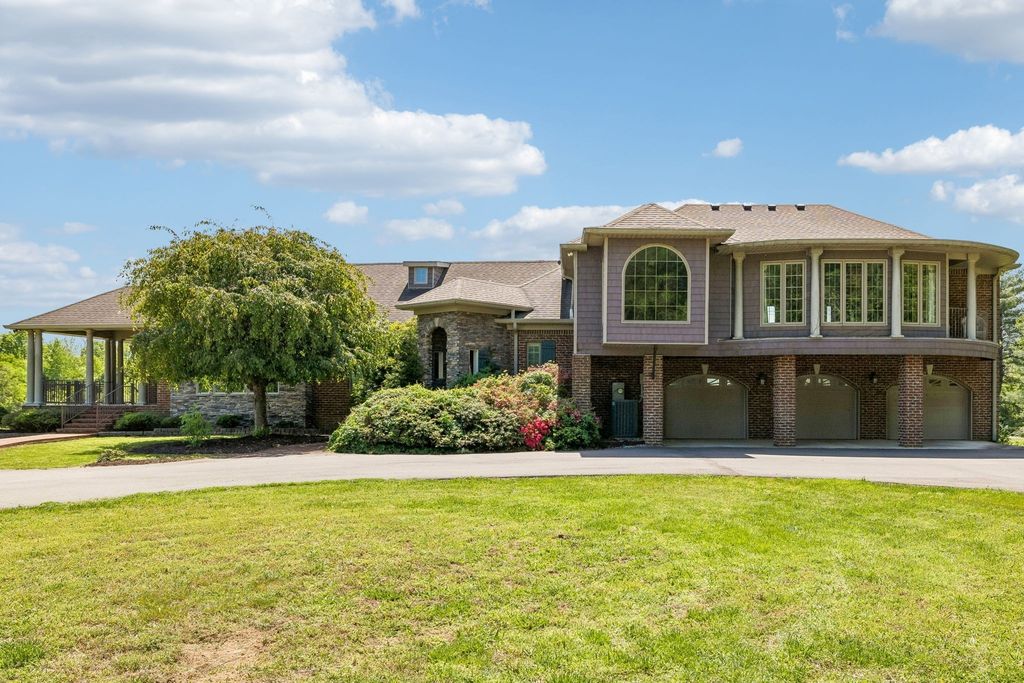 2836 Academy Rd, Lebanon