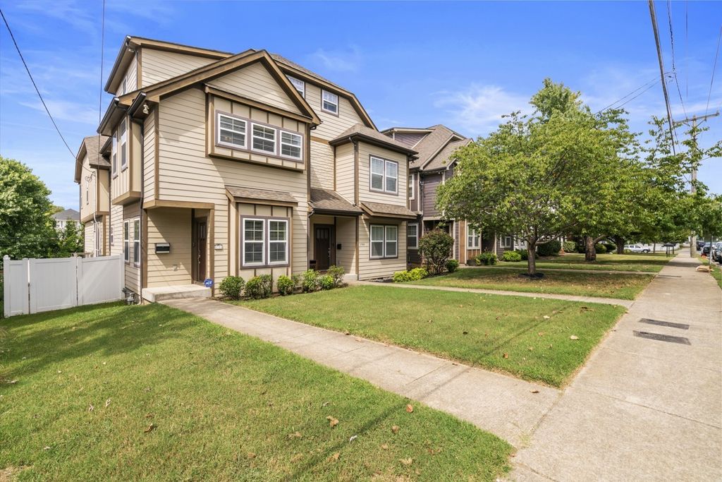 1711 14th Ave S, Nashville