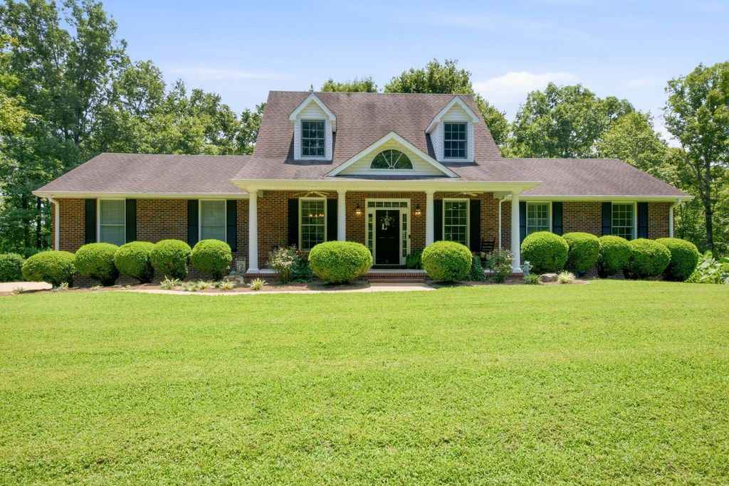 349 Parkview Ln, Centerville