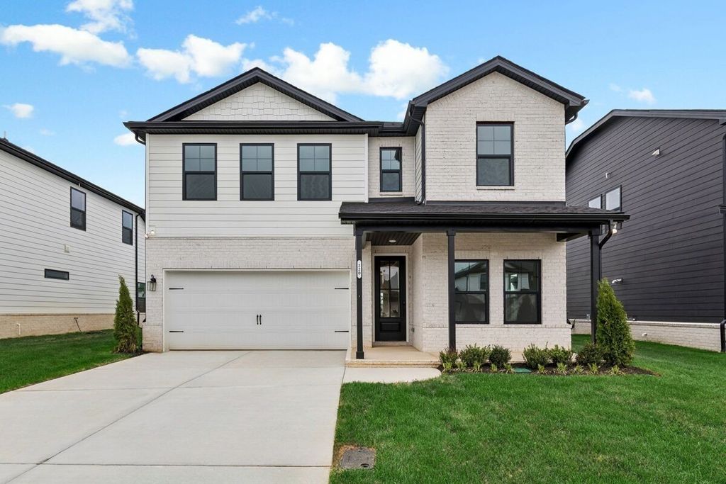 220 Conger Dr, Lebanon