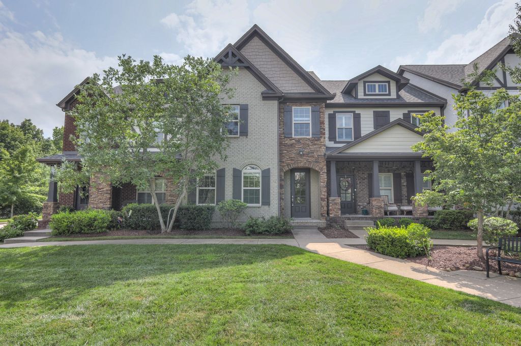 503 Vintage Green Ln, Franklin