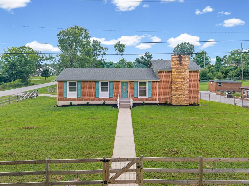 500 Britton Springs Rd, Clarksville