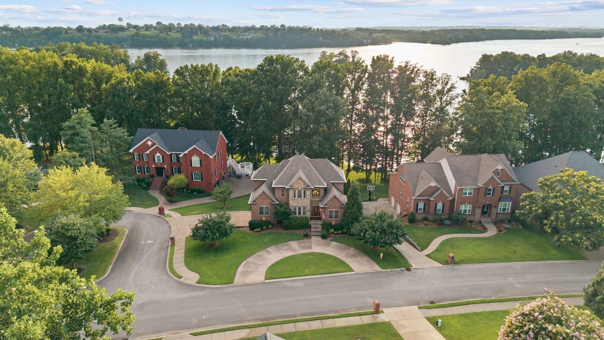 Photo of Listing #3304719