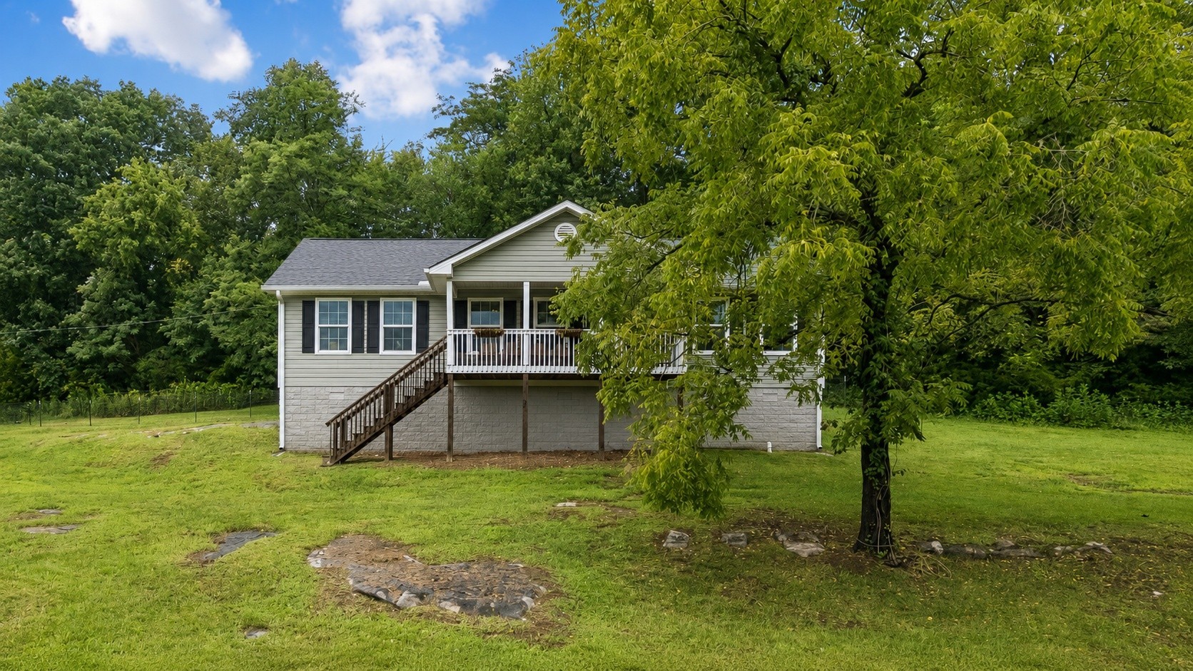 Photo for MLS 3304728 in 377 Rawls Creek Rd Gordonsville, TN - 38563