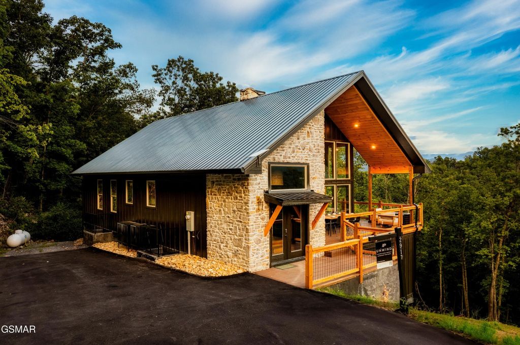 2917 Redtail Road, Sevierville