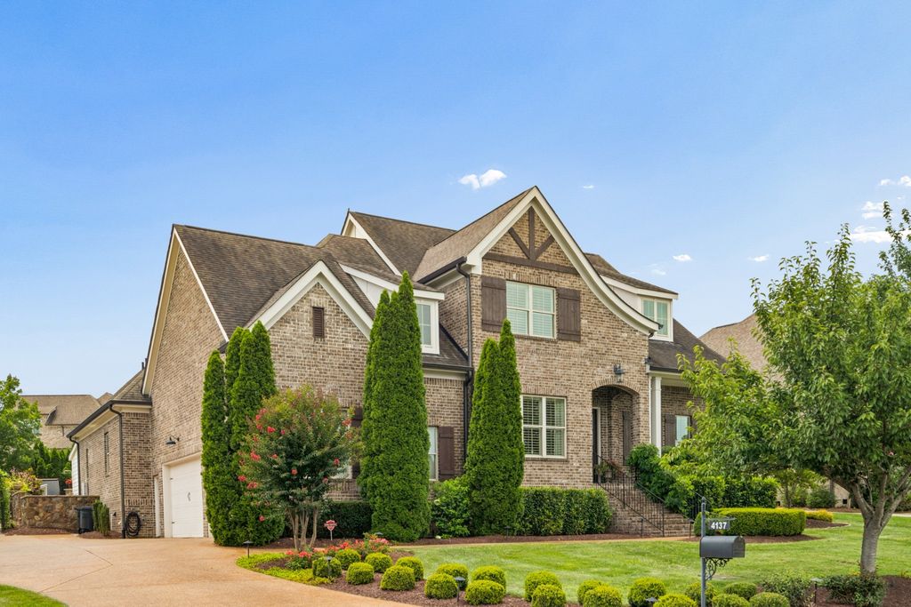 4137 Banner Square Ln, Arrington