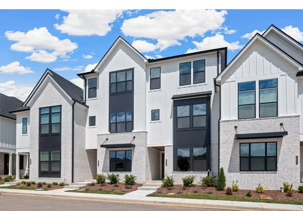 2072 Conductor Ln, Thompsons Station