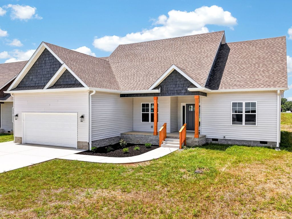 705 Lasters Ave, Elkton