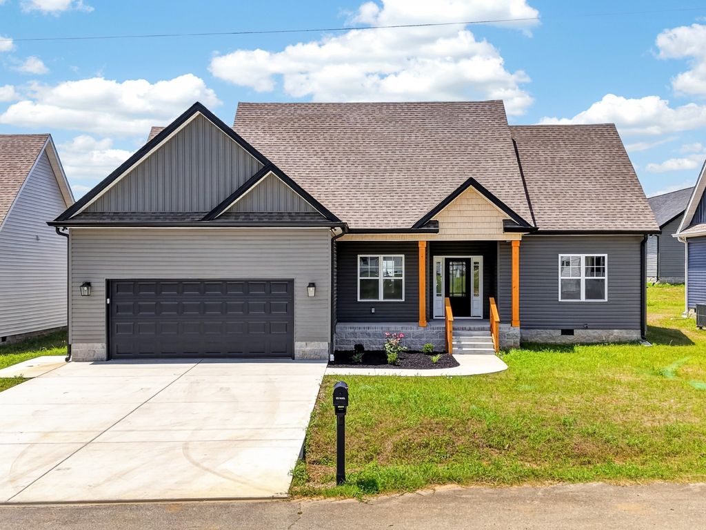 707 Lasters Ave, Elkton