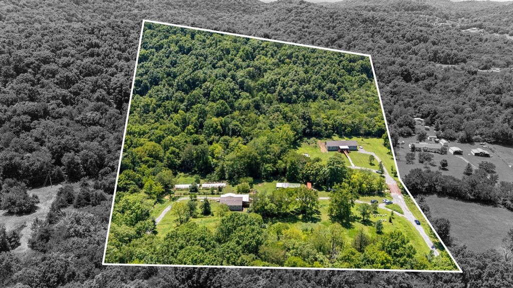 910 Woodmore Hollow Ln, Hartsville