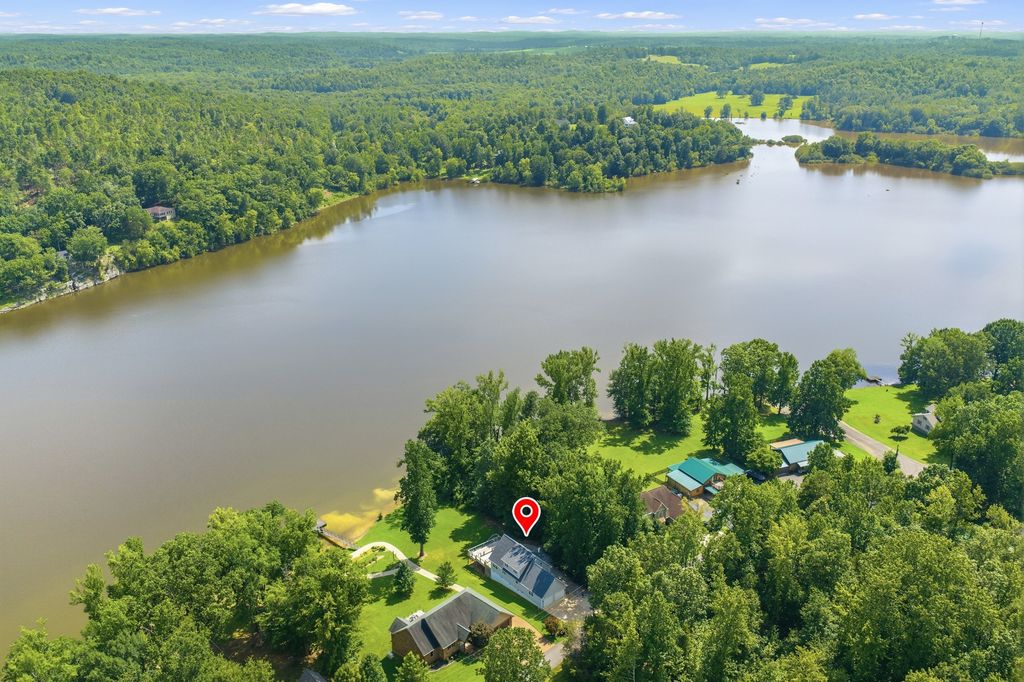 247 Featherfoot Parkway Loop, Parsons