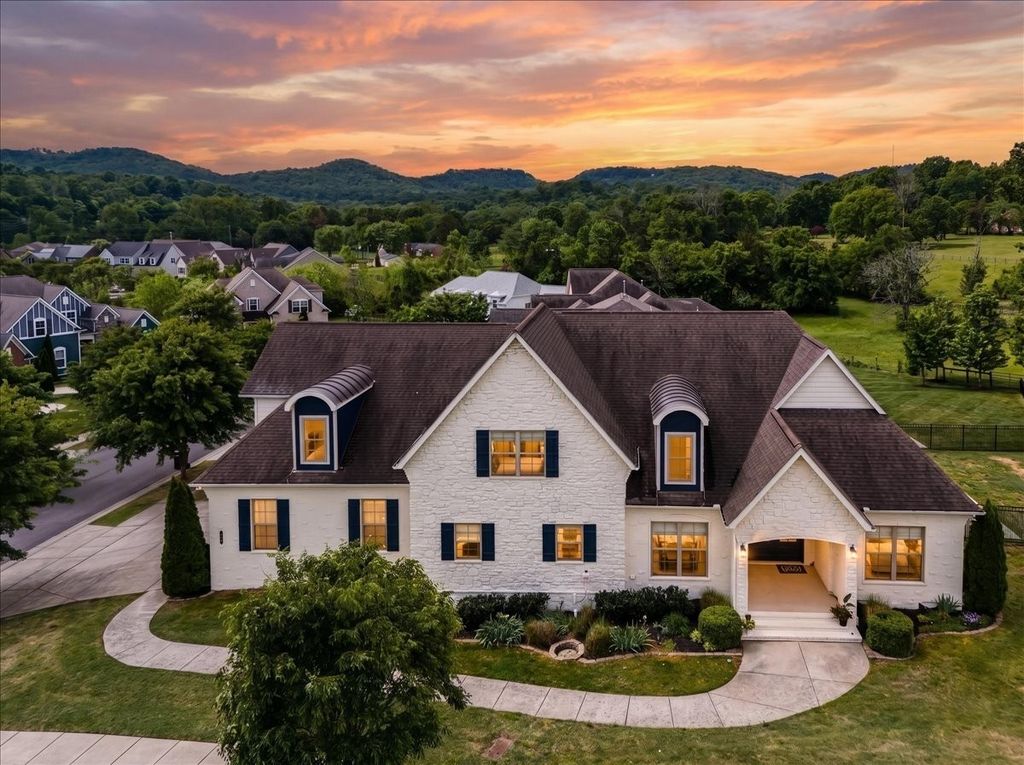 5109 Falling Water Rd, Nolensville