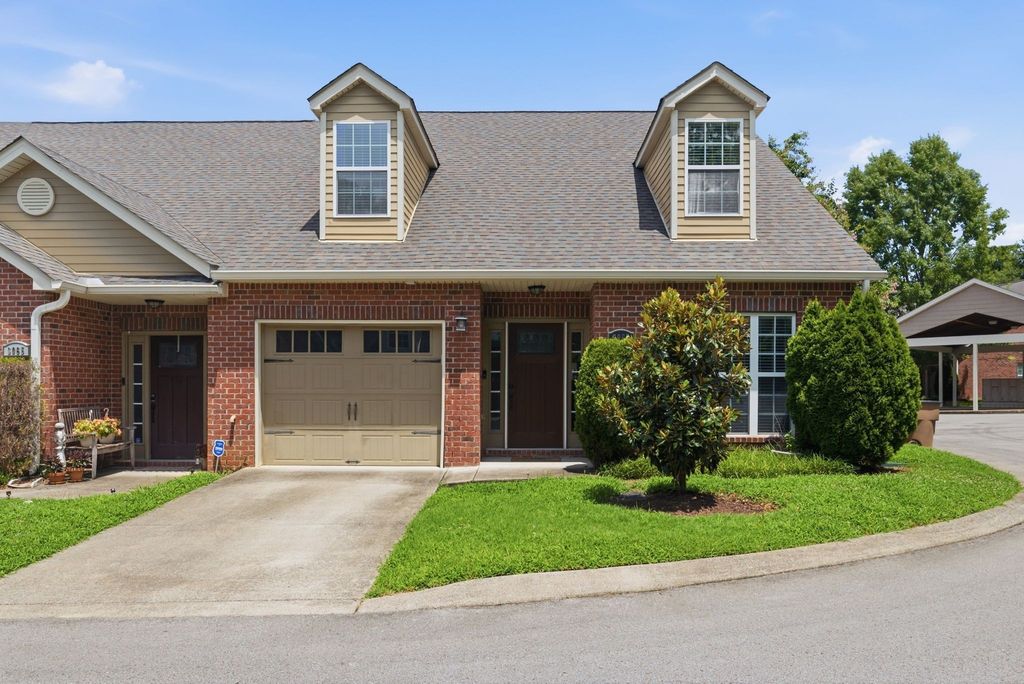 3067 Whitland Crossing Dr, Nashville