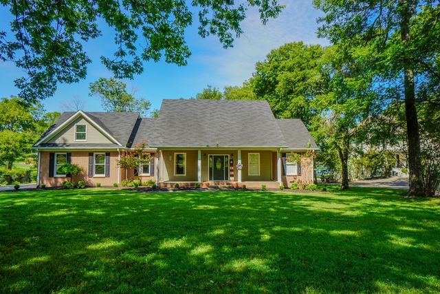 242 Lake Terrace Dr, Hendersonville