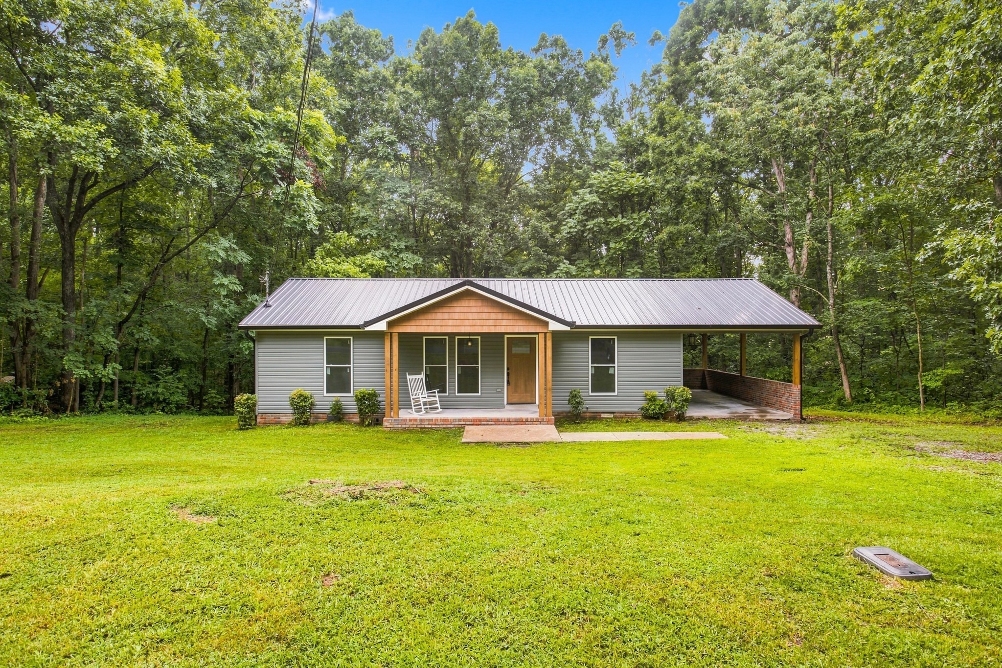 Photo of Listing #3305385