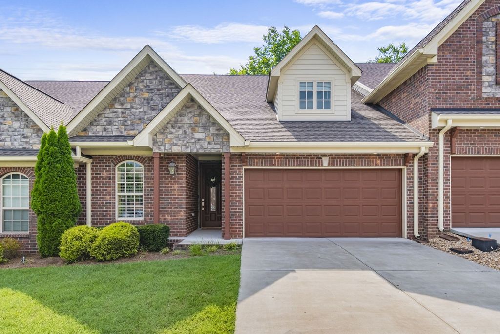 104 Nickolas Circle, Lebanon