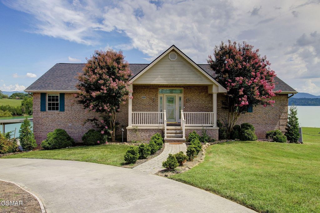 1820 Harbor Hills Lane, Dandridge