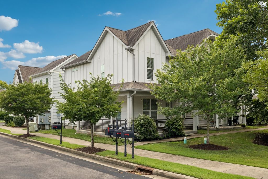 713 Cottage Park Dr, Nashville