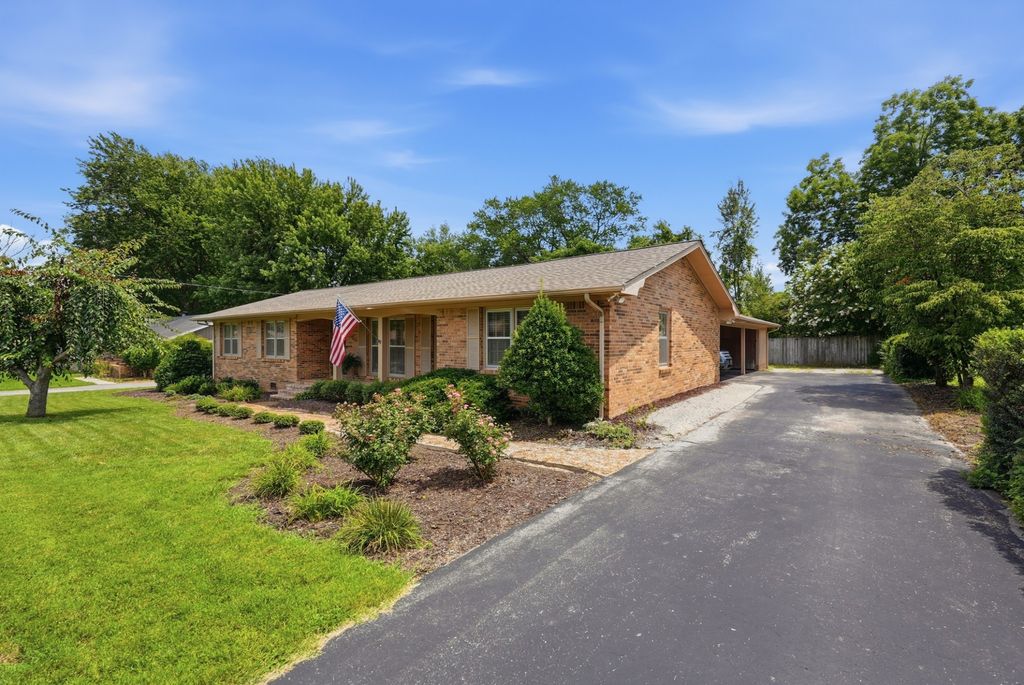 1617 Randy Dr, Cookeville