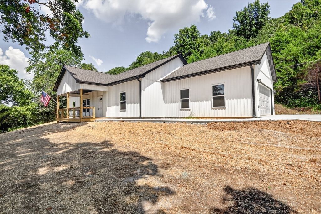 5071 Campbellsville Pike, Culleoka