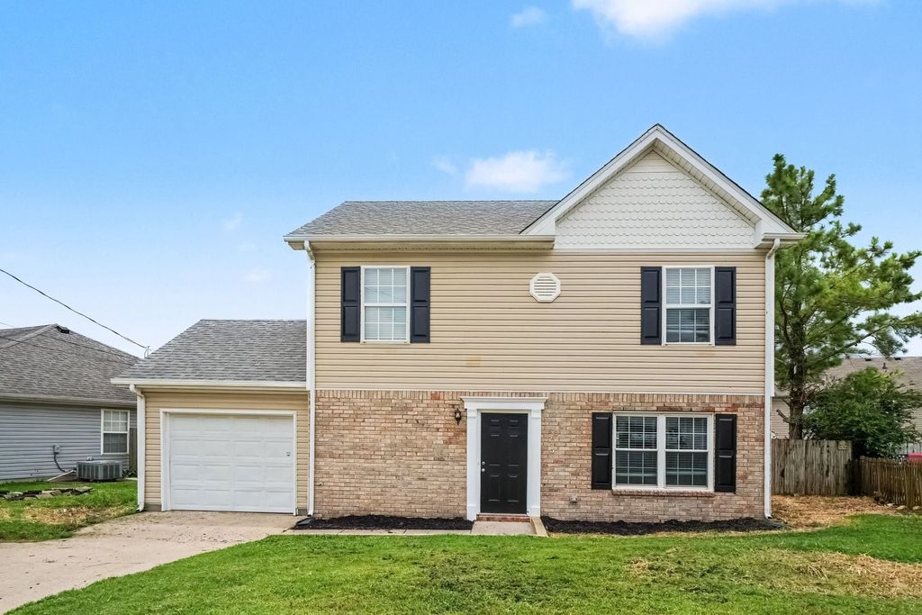 3005 Ace Wintermeyer Dr, La Vergne