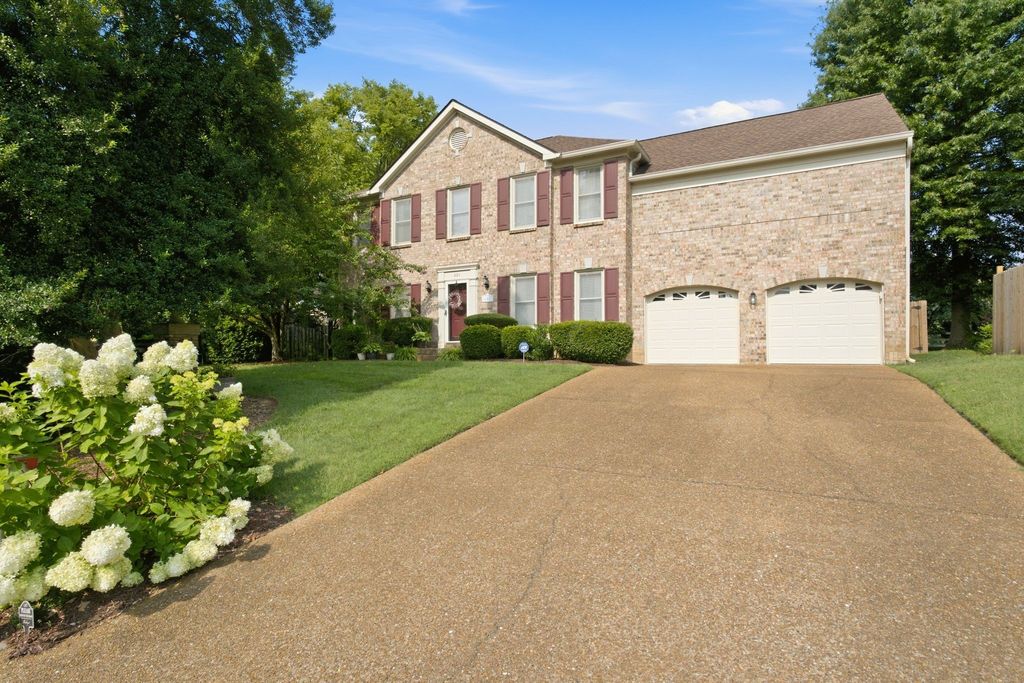 601 Copperfield Ct, Brentwood