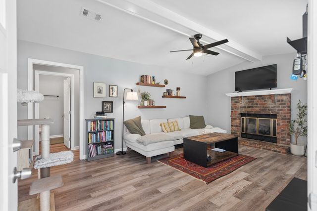 3100 Casa Ct, Nashville