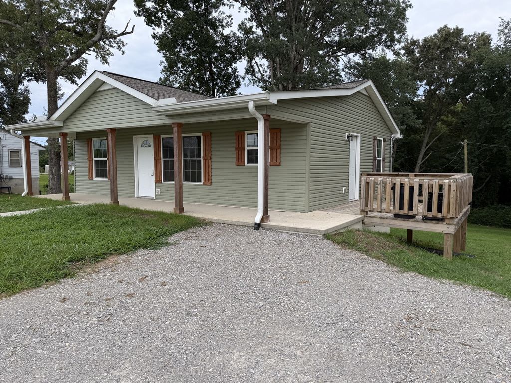 177 Kayla Ln, McMinnville