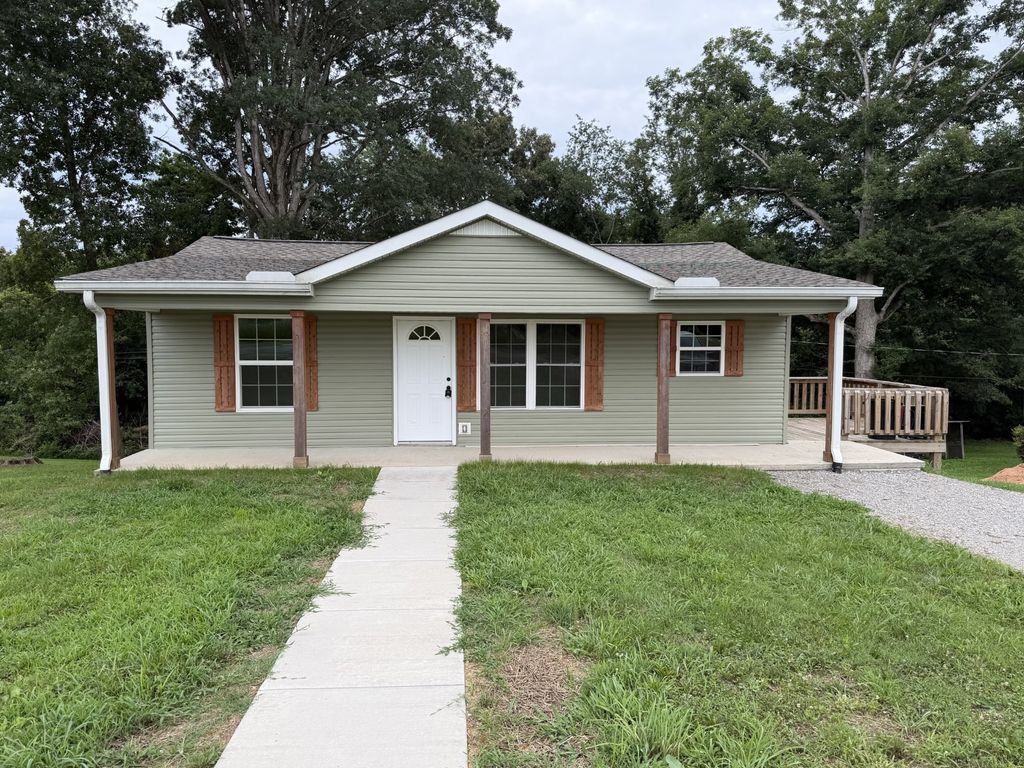 177 Kayla Ln, McMinnville