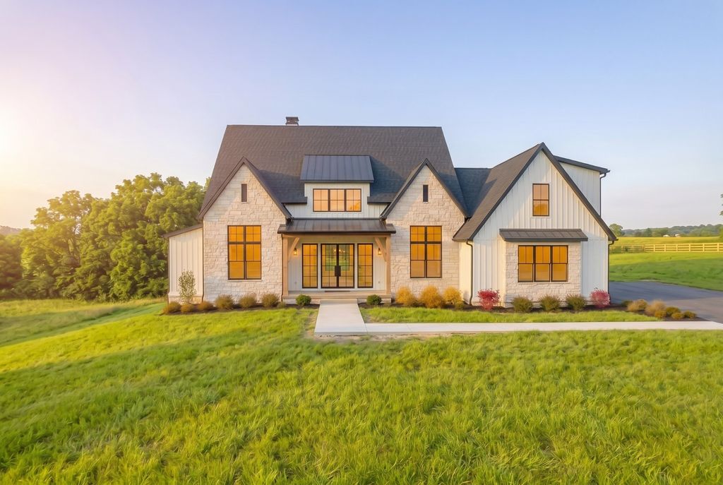 1 Santa Fe Pike, Columbia