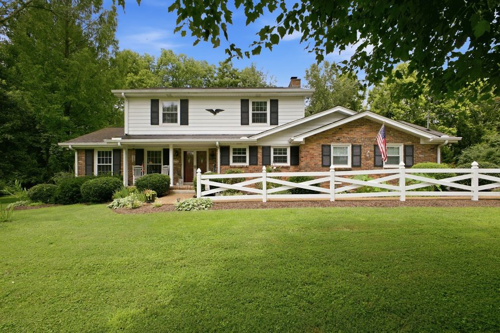 8200 Chatham Ct, Brentwood