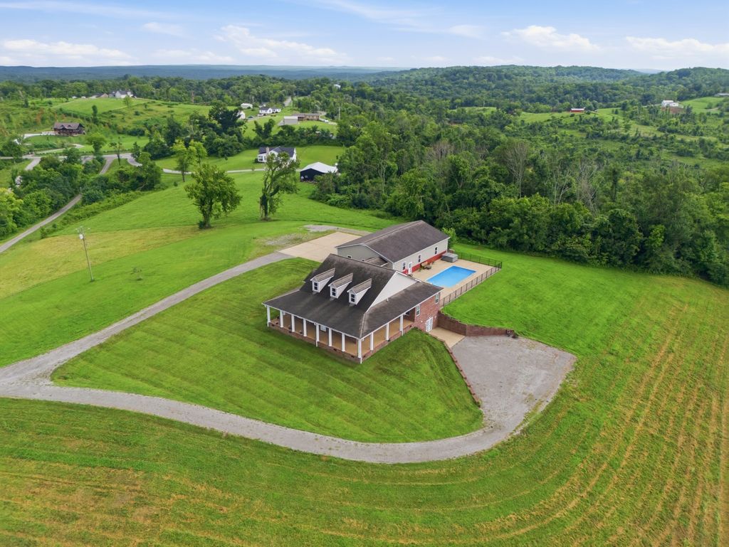 1655 Blackburn Ln, Spring Hill