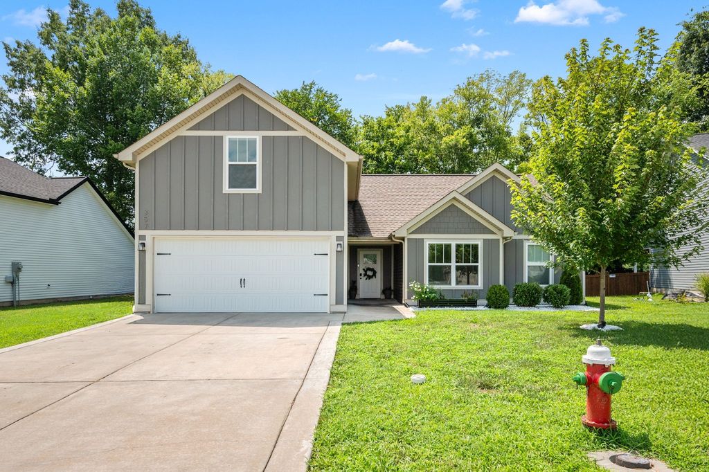 357 Fieldstone Ln, Springfield